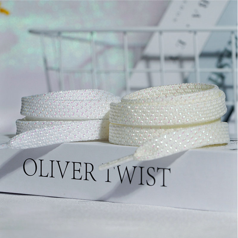 Kleurrijke heldere glitter wit - Travis Scott Lace recensie en prijs